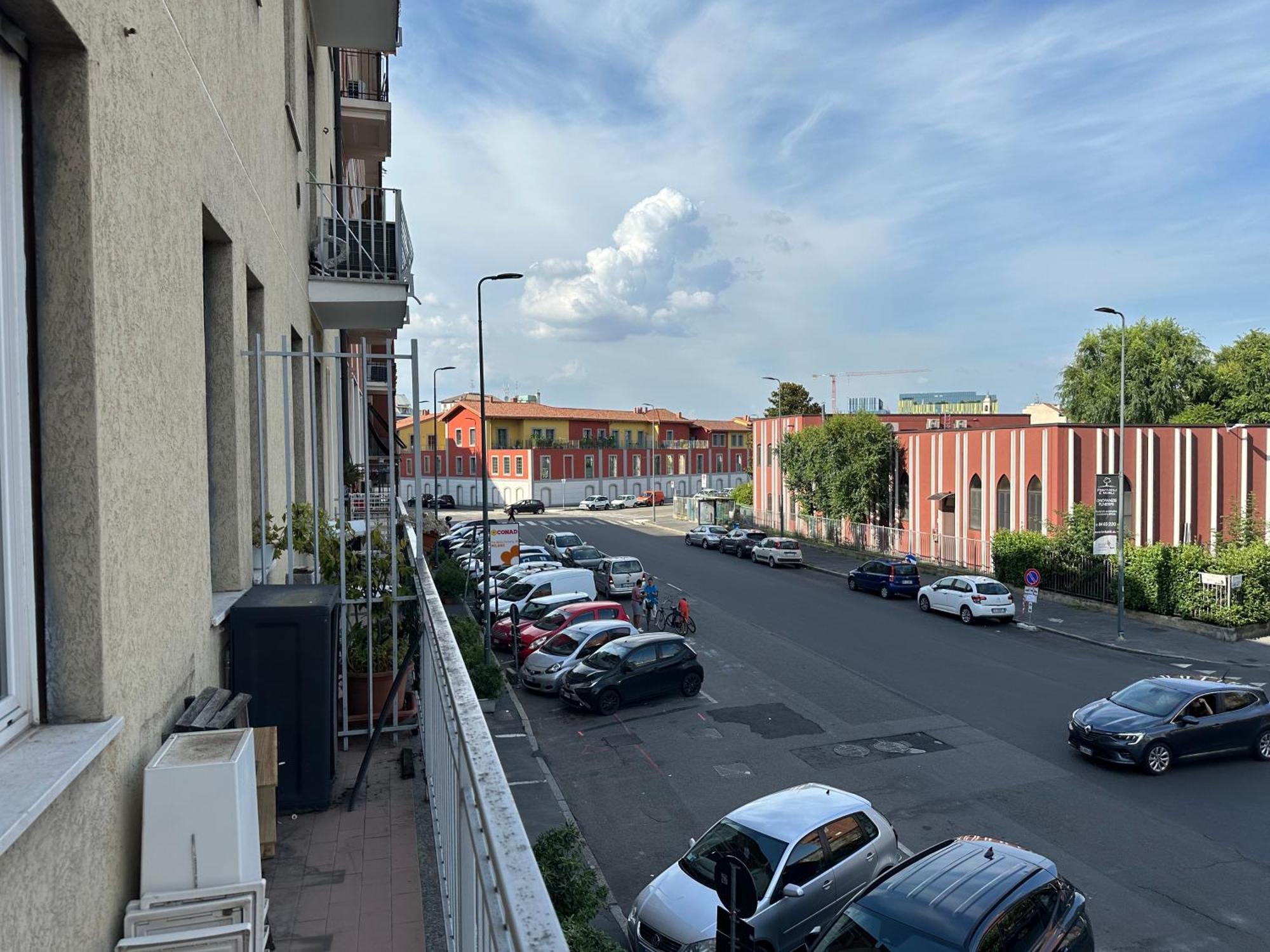 Confortevole Appartamento ميلان المظهر الخارجي الصورة